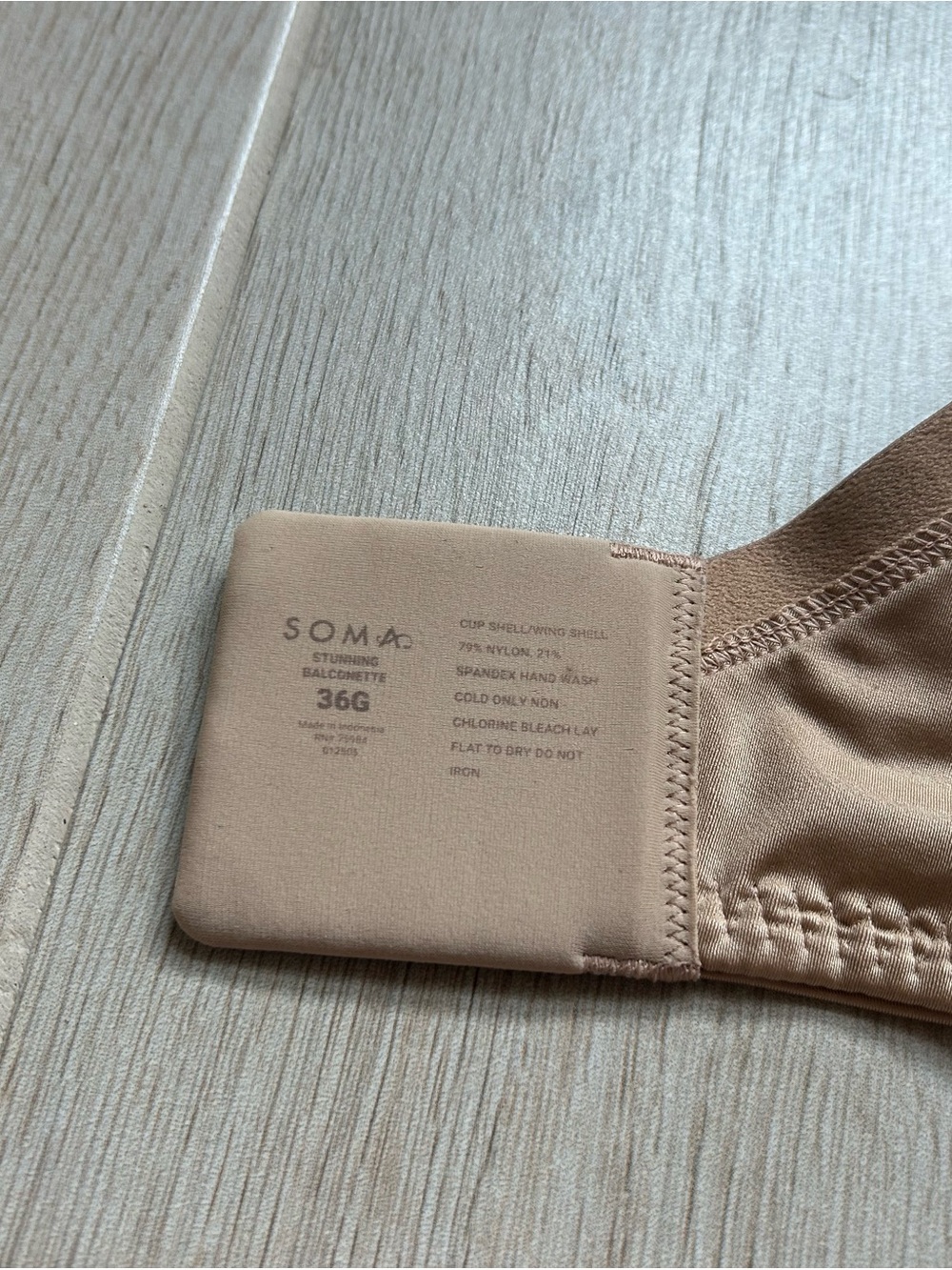 NWOT Never Worn Soma 36G Beige Strapless Smooth Molded Bra - Picture 2 of 3